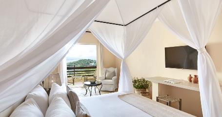 δωμάτιο στο ξενοδοχείο Grecotel Lux Me Daphnila Bay στην Κέρκυρα