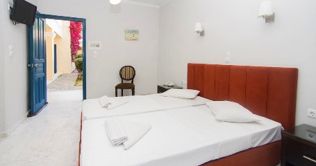 δωμάτιο στο ξενοδοχείο Karavostasi Beach Hotel στην Πέρδικα