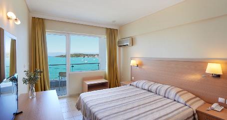 δωμάτιο στο ξενοδοχείο Nautica Bay στο Πόρτο Χέλι