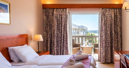 ariti-grand-room2
