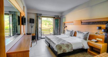δωμάτιο στο ξενοδοχείο Grand Meteora Hotel στην Καλαμπάκα