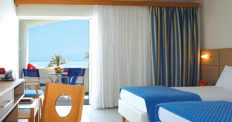 δωμάτιο στο ξενοδοχείο Kinetta Beach Resort & Spa Bungalows στην Κινέτα