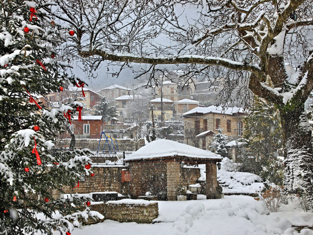 Γιορτές στο Καρπενήσι - Μικρό & Μεγάλο Χωριό | Smile Acadimos